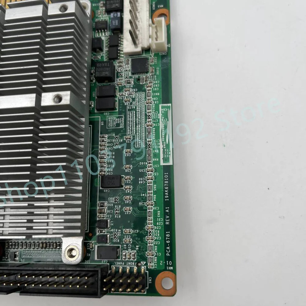 PCA-6781VE 네트워크 포트가 산업컴퓨터 장비 마더보드 PCA-6781