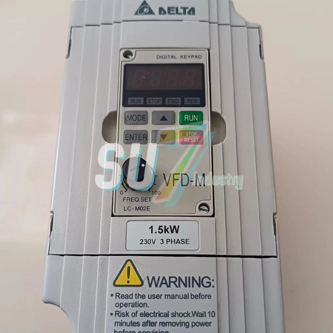 VFD015M21A VFD015M23A 주파수 인버터 원본