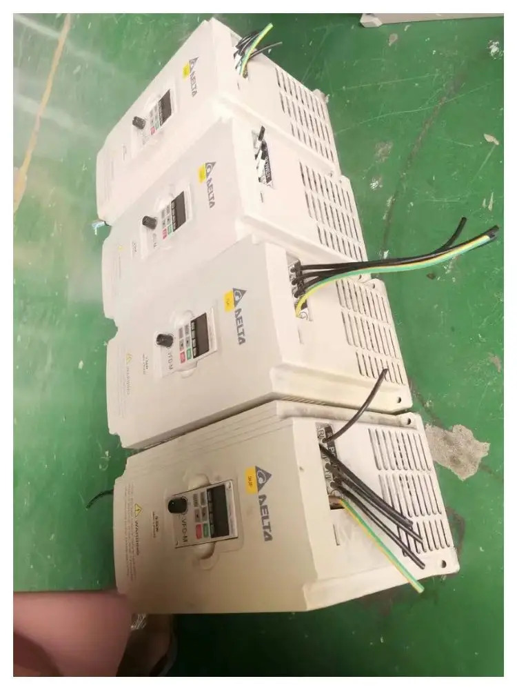 리퍼 VFD037M43A 인버터 OK