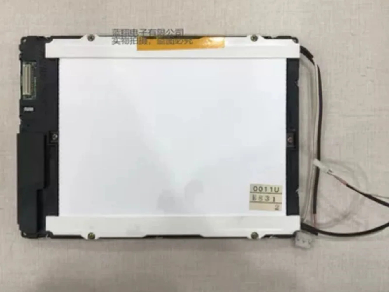 LCD 디스플레이 화면 LQ64d343