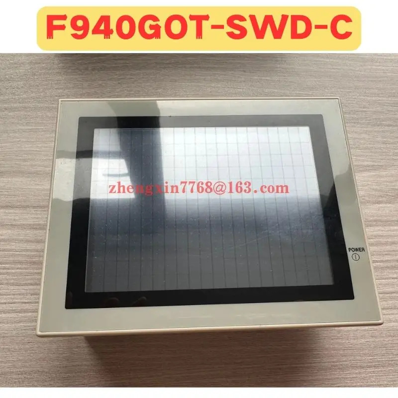 리퍼 터치 스크린 F940GOT-SWD-C F940GOT SWD C 영어와 어스위치 정상 기능 완료
