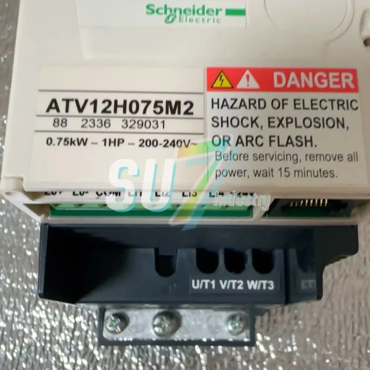 ATV12H075M2 ATV12HU22M3 주파수 변환기 신규 입고