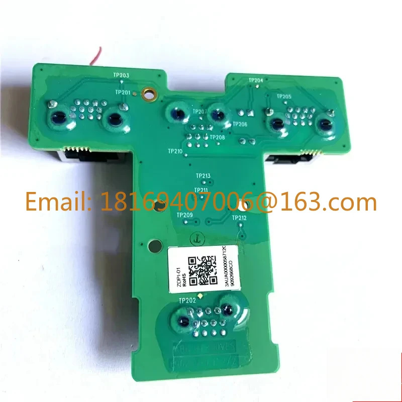 ZDPI-01은 인버터 ACS880 시리즈 제어판 패널 트레이 어댑터 변환 보드