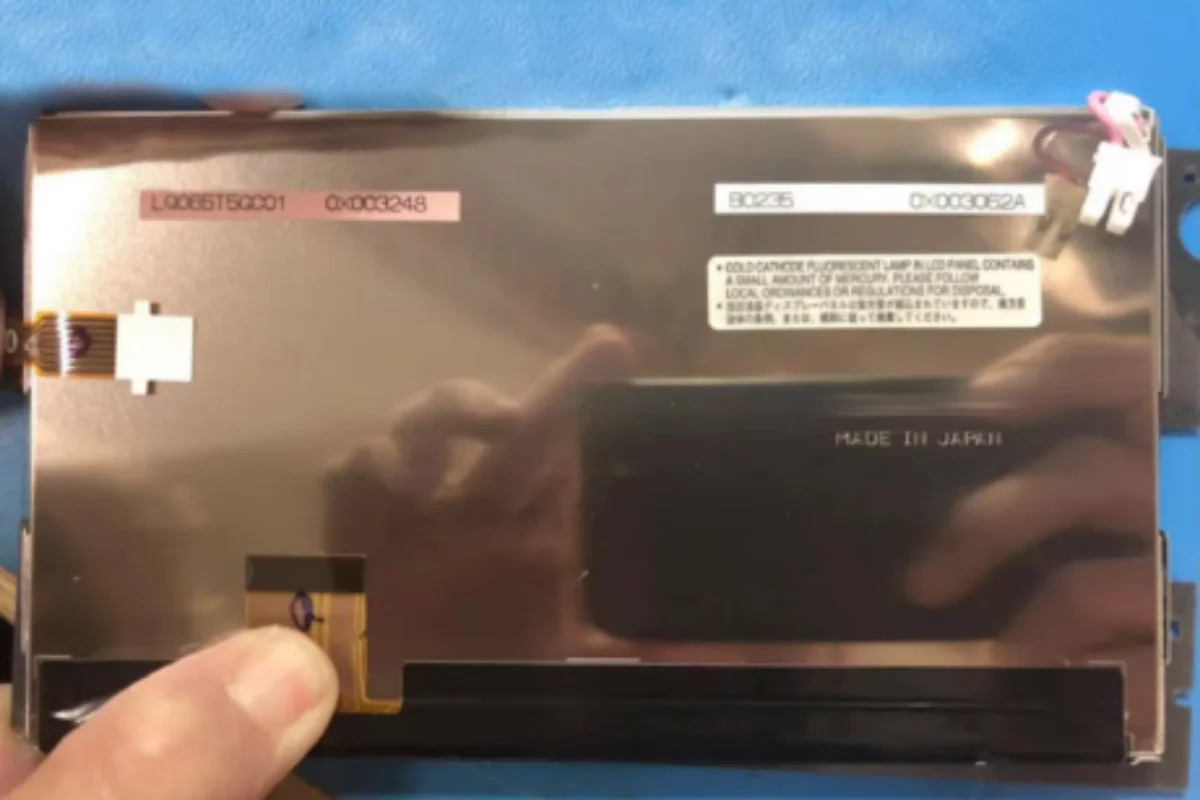 LCD 화면 LQ065T5GC01