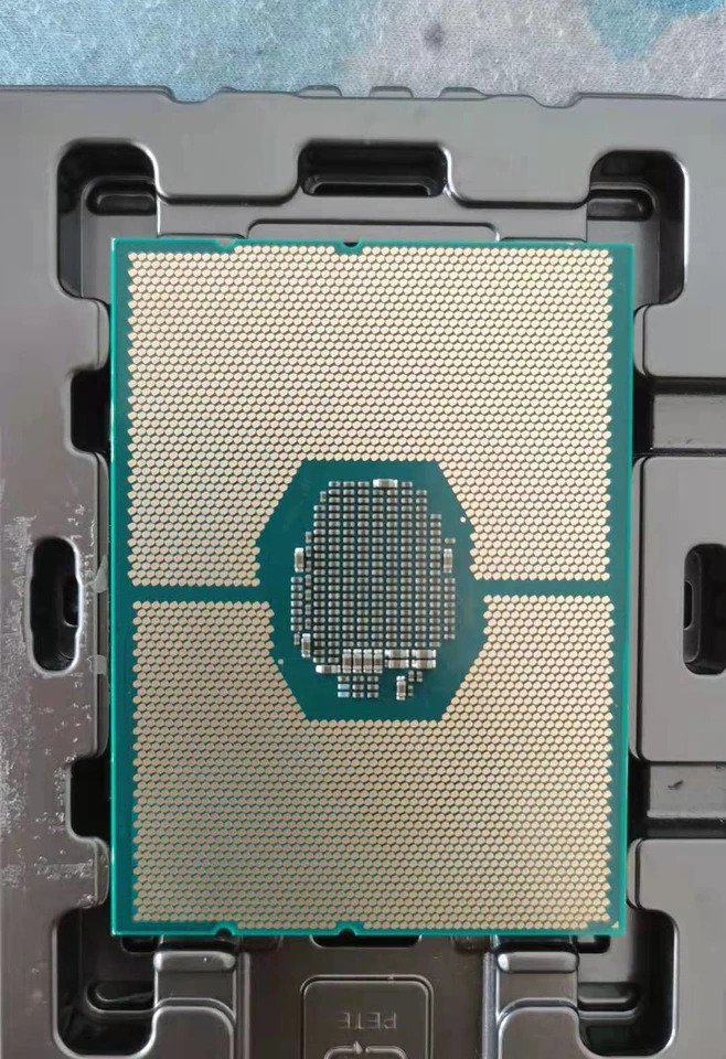 Xeon 확장 프로세서골드 6140 프로세서 18 코어 36 스레드 기본 주파수 2.30 GHz 터보 3.70