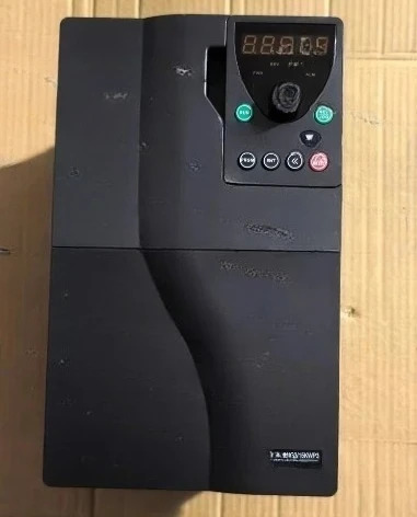A6004T0015G/18.5P 인버터 380V-15KW/18.5KW 리퍼 기능이 좋습니다.
