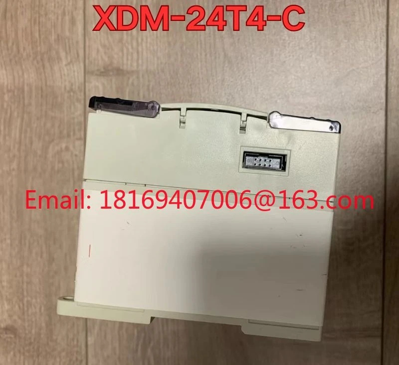 리퍼 XDM-24T4-C PLC 컨트롤러 기능 리퍼는 정상
