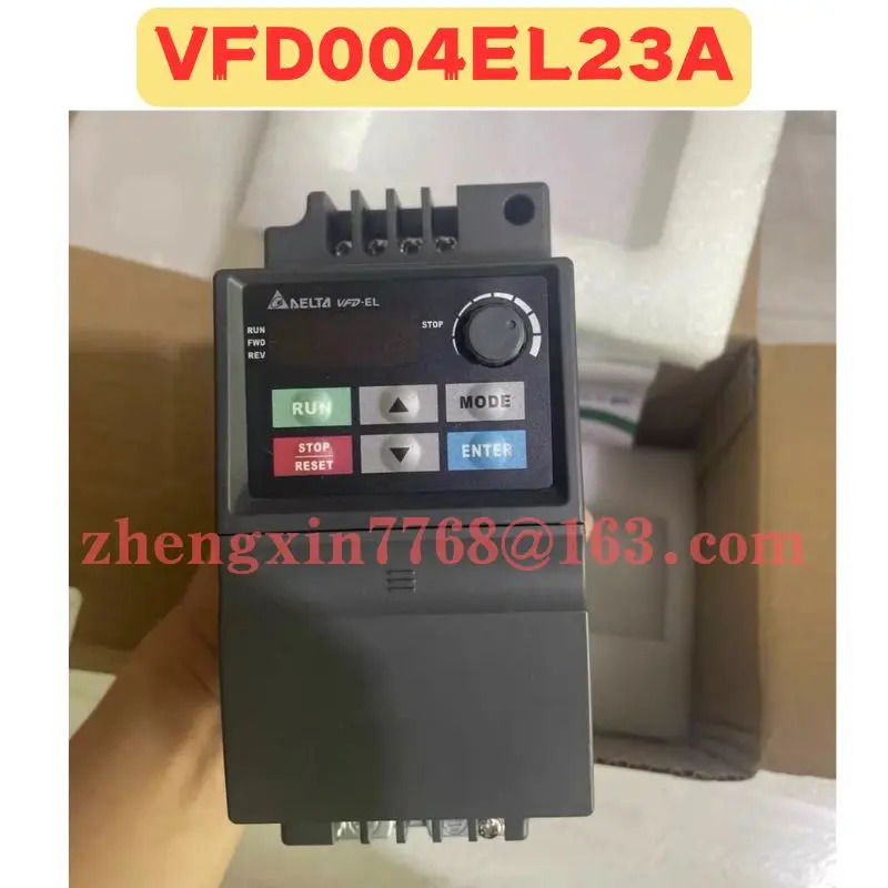 오리지널 주파수 변환기 VFD004EL23A 신