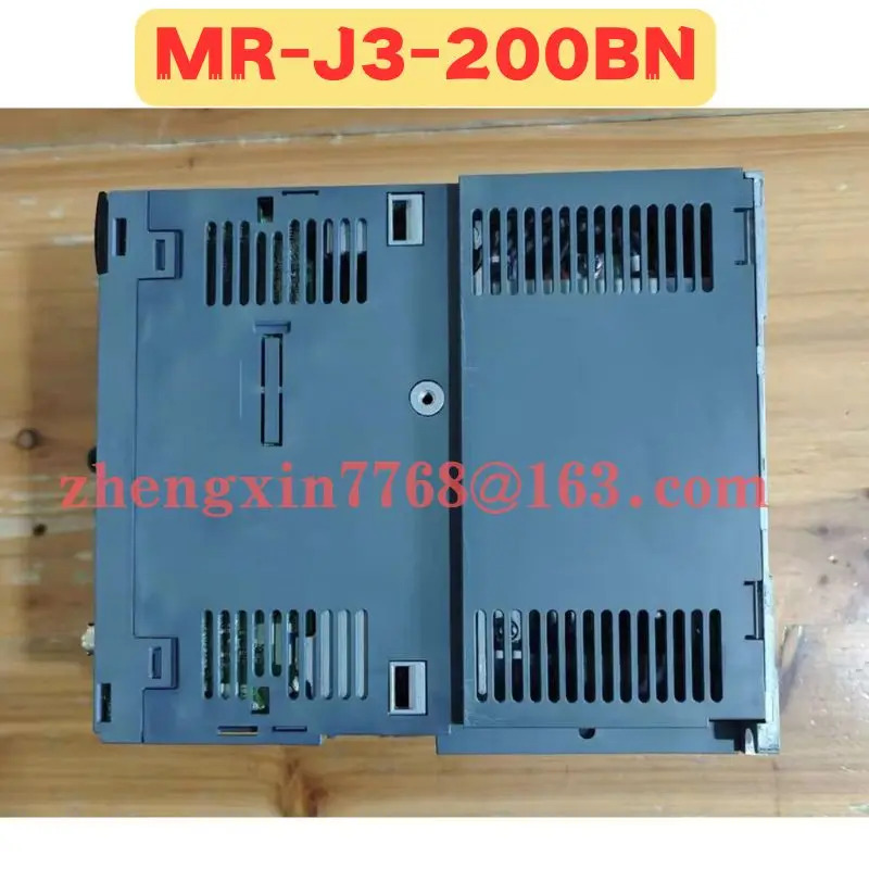 리퍼 서보 드라이브 MR-J3-200BN MR J3 200BN 정상 기능 완료