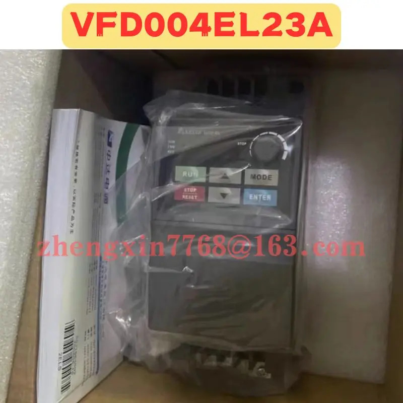 오리지널 주파수 변환기 VFD004EL23A 신