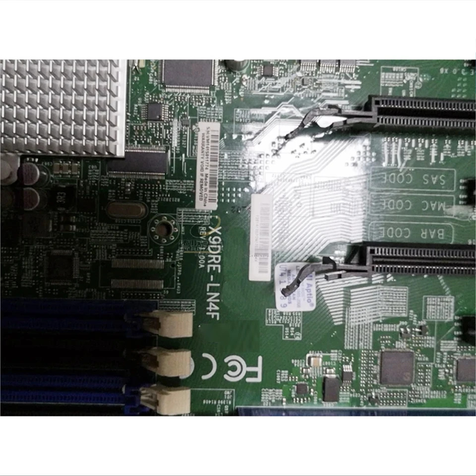 슈퍼마이크로 서버 마더보드 패밀리 ECC LGA2011 DDR3 8x SATA2 2x SATA3 포트 E5-2600 X9DRE-LN4F