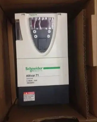 슈나이더 인버터 ATV310HU22N4A 2.2KW ATV310HU15N4A 1.5KW ATV320U22N4C ATV71HD22N4Z ATV71HD30N4Z ATV71HD18N4