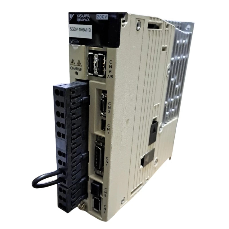 신속 새 Yaskawa SGDV-1R6A11B 서보 드라이브