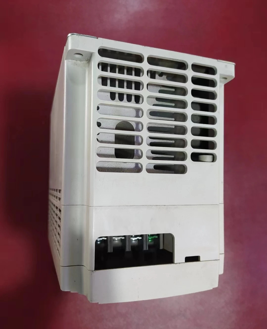 VFD022M21A 사인버터 2.2kW 230V 1/3PHASE 리퍼 기능 OK