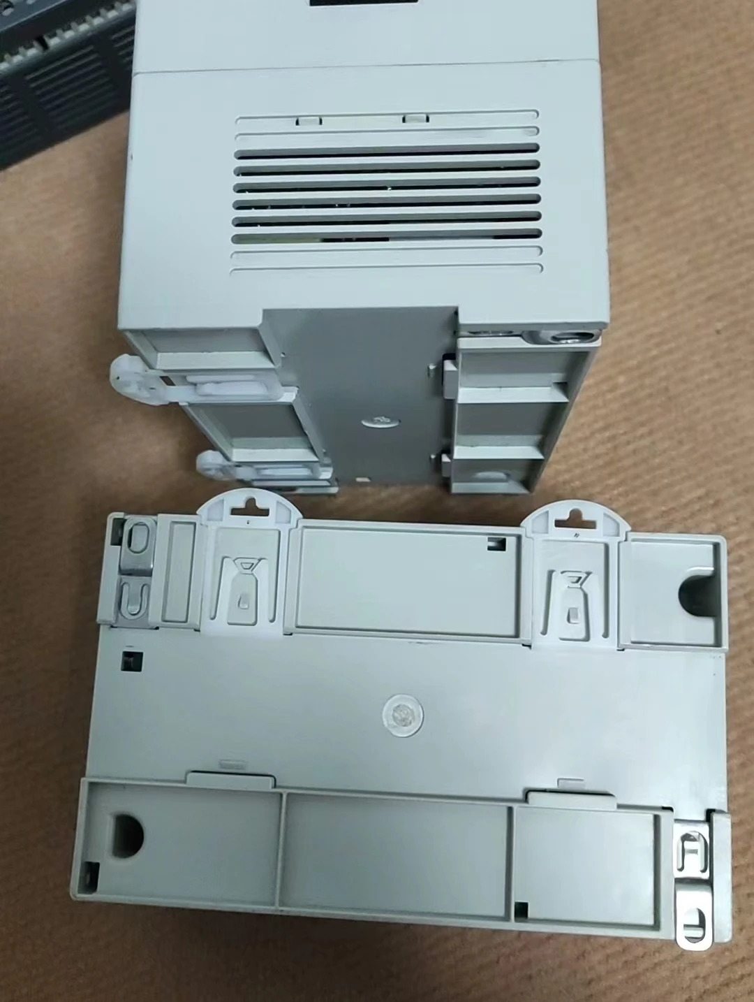 DVP32EH00T3-L PLC 기능 작동 사OK