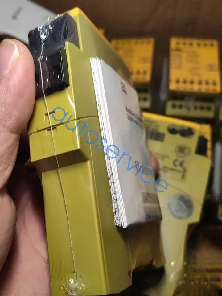 Pilz 777601 안전 릴레이 PNOZ XV1P 3/24VDC 2n/o 1n/o t 신