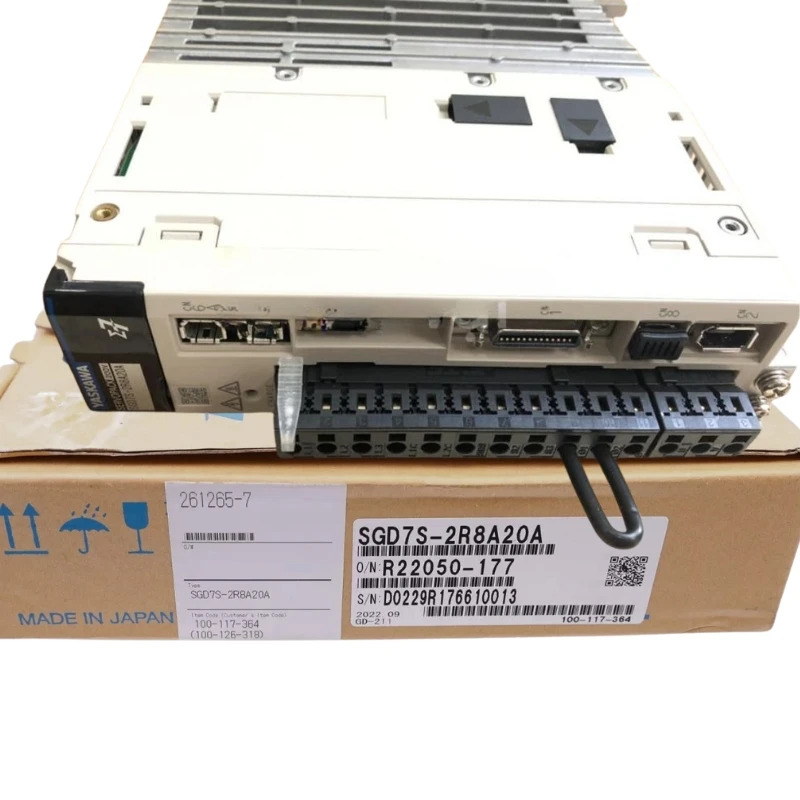 Yaskawa SGD7S-2R8A20A 서보 드라이브 SGD7S2R8A20A
