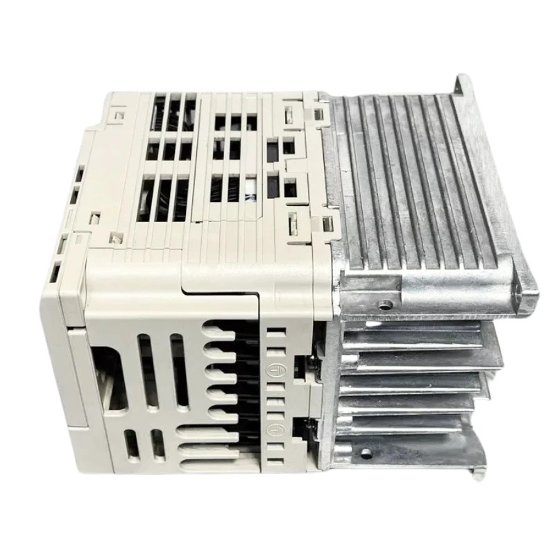 새 Yaskawa CIMR-JC4A0005BAA 인버터
