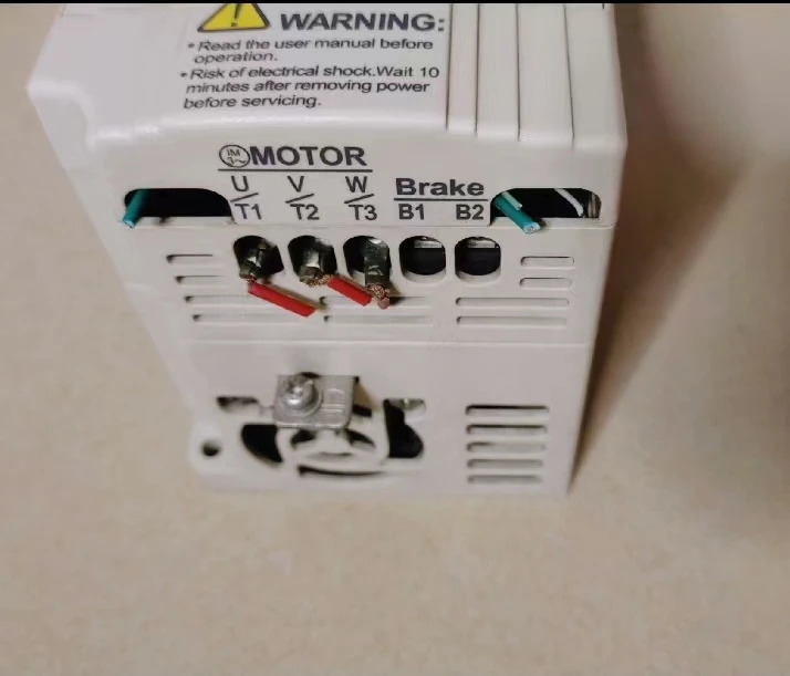 VFD004M21A 사인버터 0.4kW 230V 1/3PHASE 리퍼 기능 OK