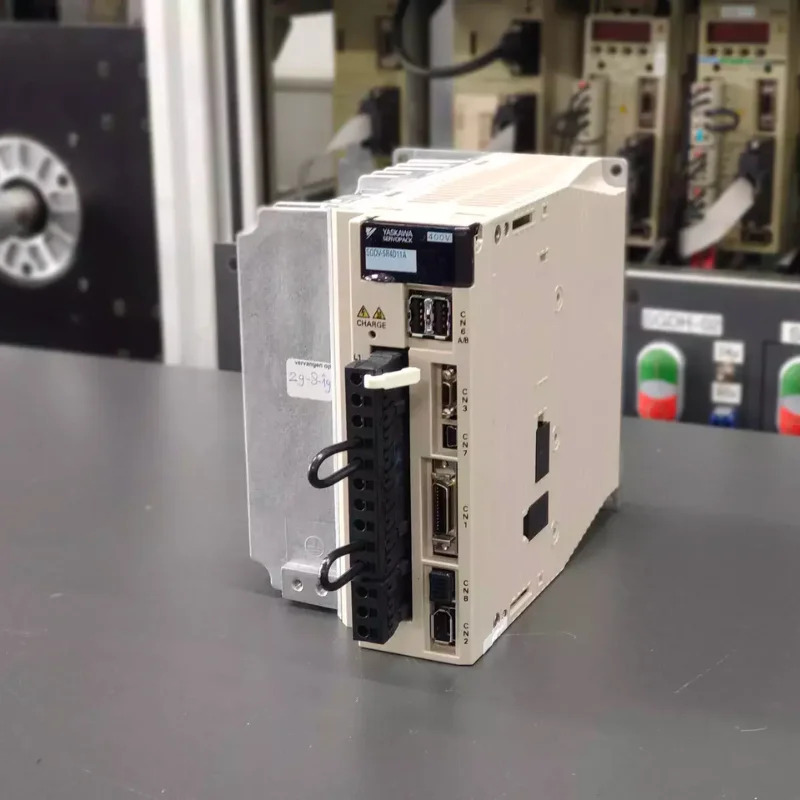 Yaskawa SGDV-5R4D11A 서보팩 SGDV5R4D11A 신