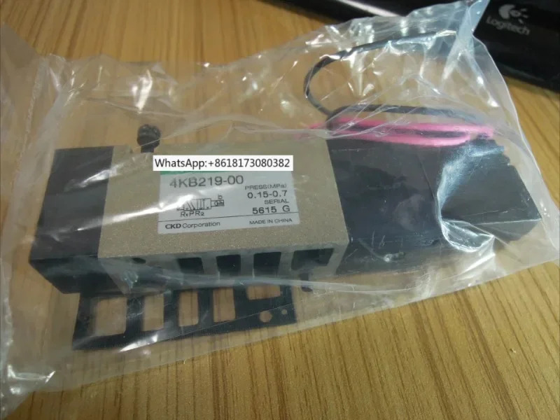 CKD Xikaili 솔레노이드 밸브 공급 4KB219 4KB219-00-AC220V