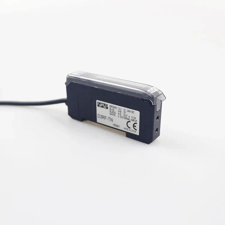 고속 광섬유 증폭기 D3RF-TP 24V 초고속 응답 디지털 디스플레이 센서 오리지널