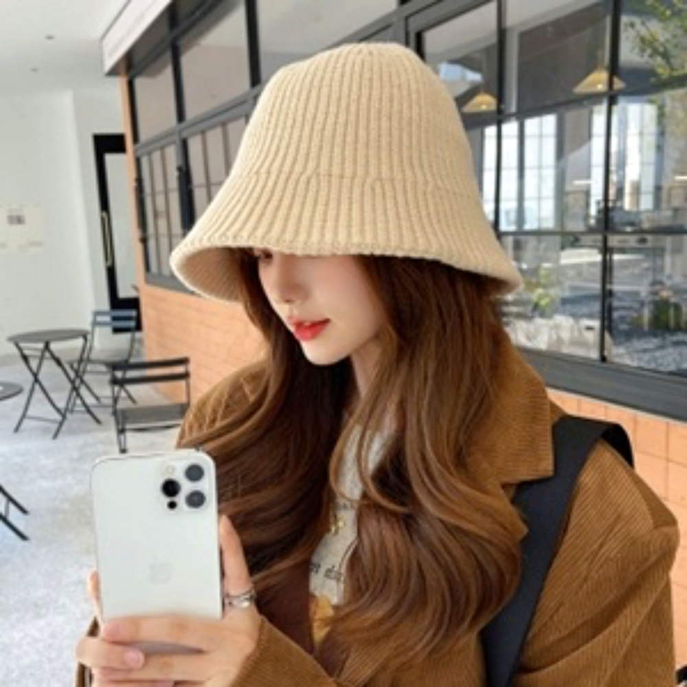 니트조직겨울코디버킷햇 아이보리야외활동벙거지모자 머리둘레조절데일리룩니트모자 - 상품 이미지