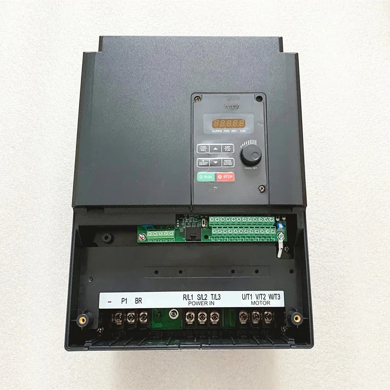 주파수 변환기 FSCG07-0K75 1K50 2K20 3K70 5K50 7K50 11K 15K0 380V