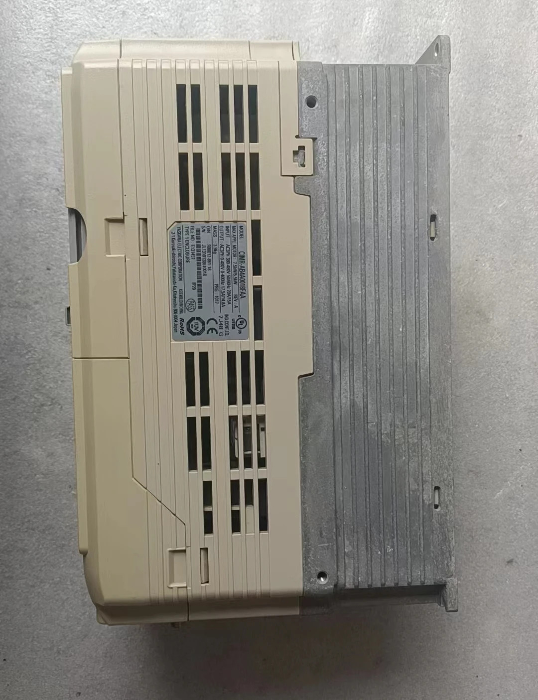 CIMR-AB4A0018FAA 리퍼 A1000 시리즈 인버터 7.5Kw/5.5Kw 380V 기능 작동 OK