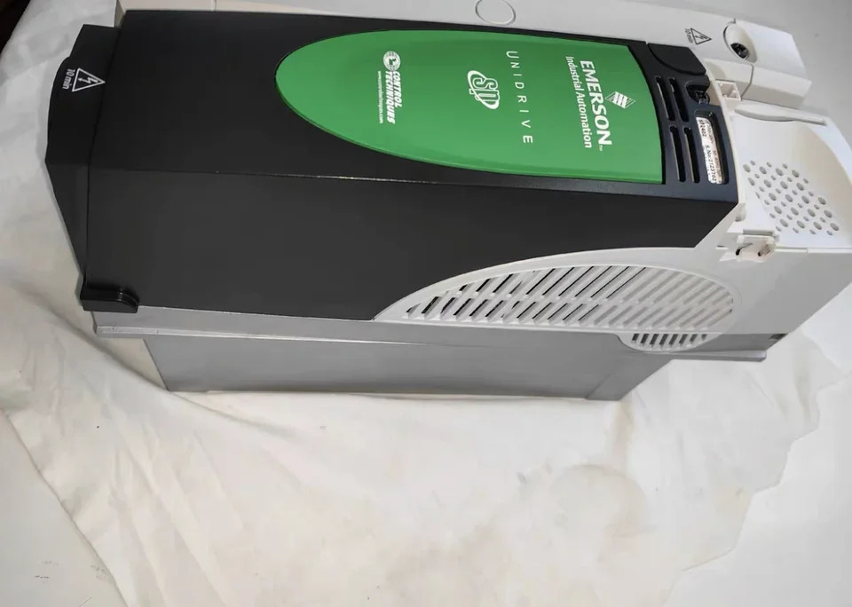 SP2402 Second hand  CT inverter tested ok in good condition