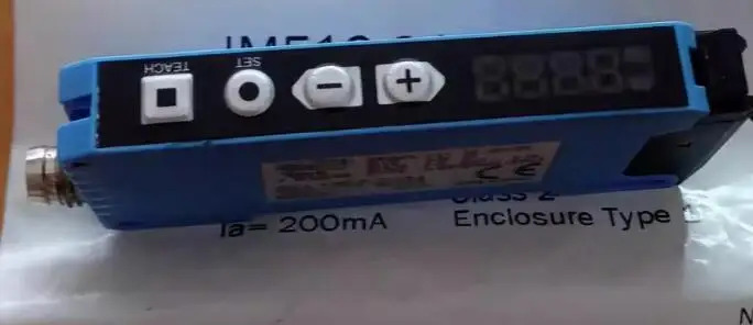 GLL170T-B434 XC6SLX100-2FGG676I CMV1-R10P GD800HFY120C3S GD2400SGY120C4S