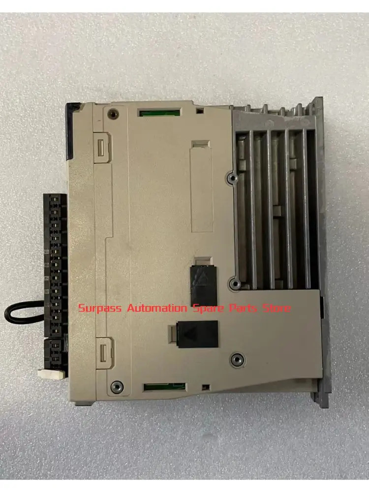 SGD7S-1R6A00A002 리퍼 서보 드라이브 200W 기능 작동 OK