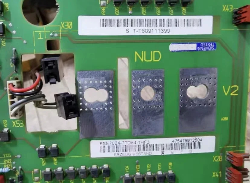 SIMOVERT 마스터드라이브 전원 컨트롤러 모드 6SE7024-7TD84-1HF3 PEU F. 유닛 47A 510-620V DC 6SE7024 7TD84 1HF3