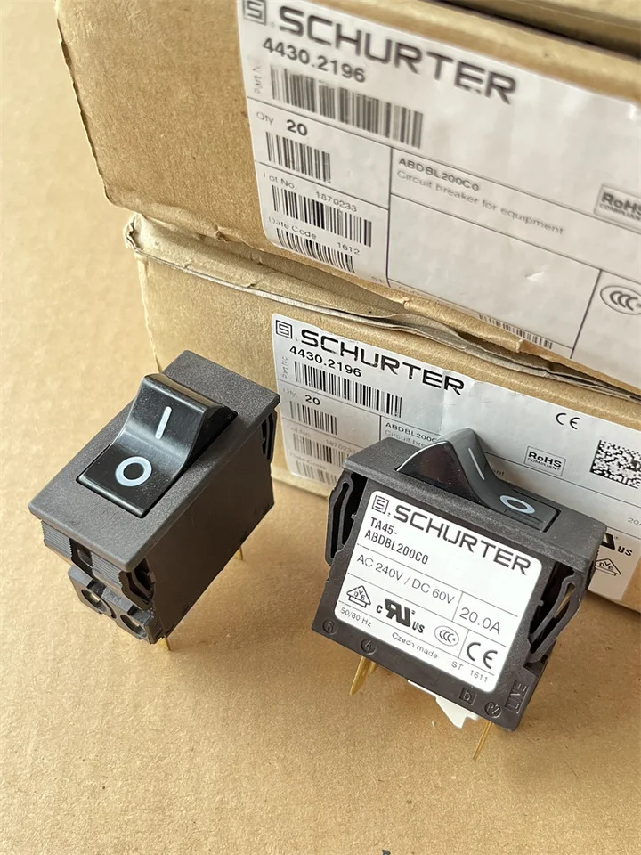 SCHURTER 회로차단기 스위치 4430.2196 TA45-ABDBL200C0 20A
