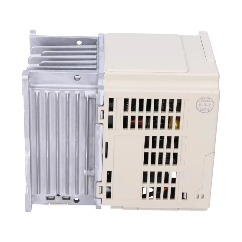 새 Yaskawa CIMR-V7CC42P2 인버터