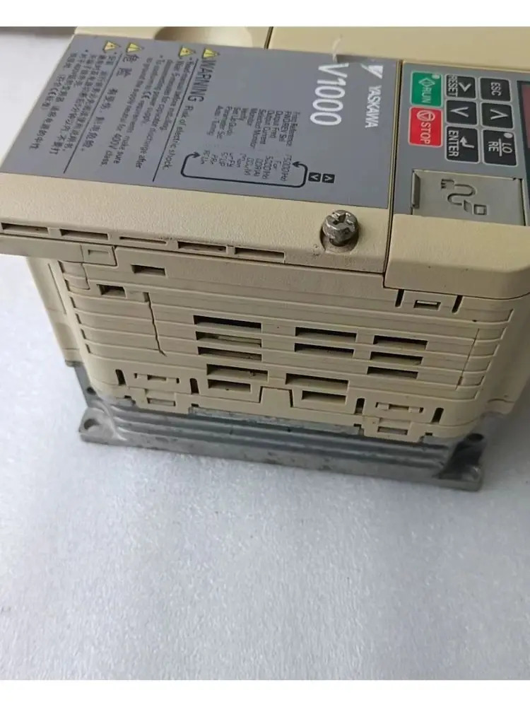 CIMR-VB4A0002BBA 리퍼 V1000 인버터 0.75kW/0.4kW 기능 작동 OK