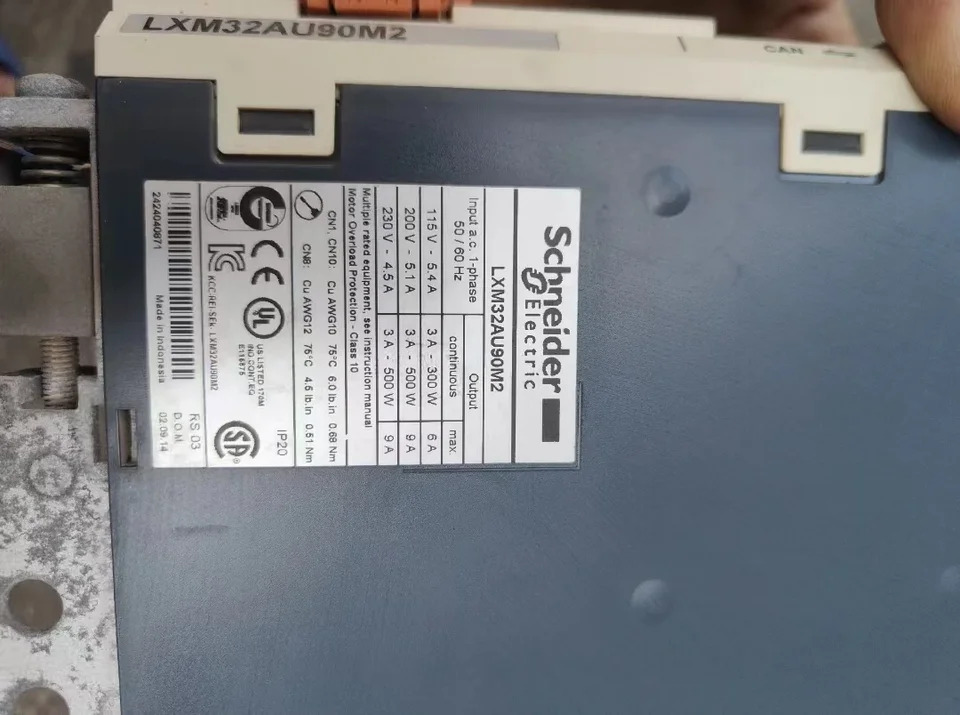 리퍼 서보 드라이브 600W 실행 기능 OK LXM32AU90M2