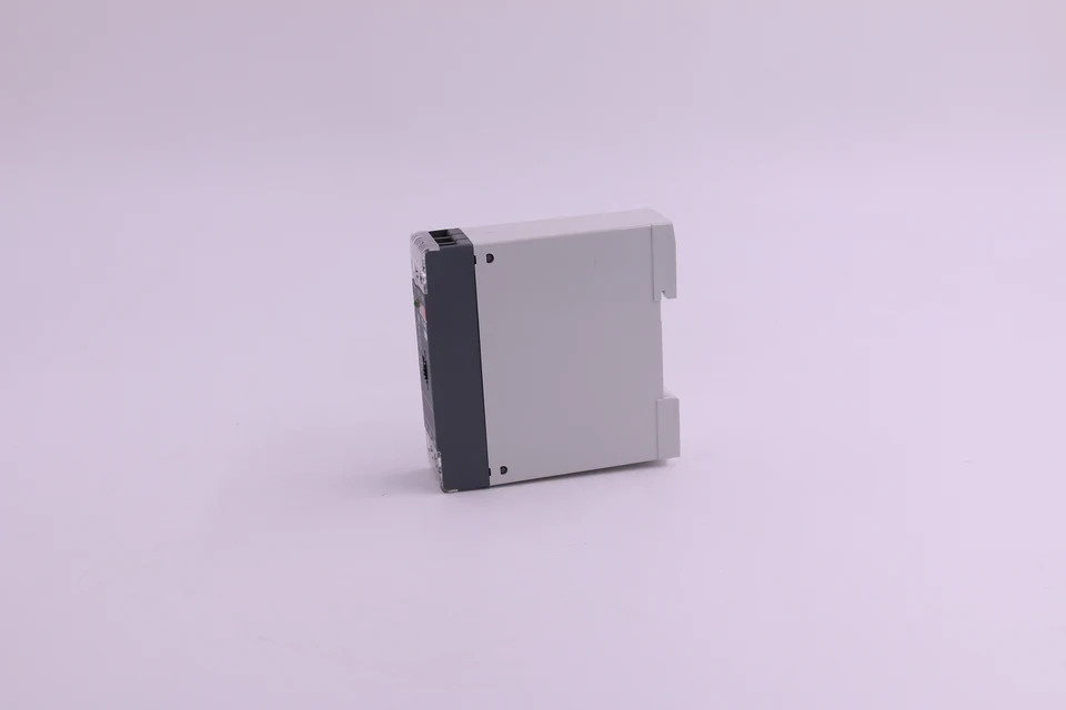 ABB 릴레이 CT-ARE1c/o 0.3-30s24VAC/DC220-240VAC ID 1SVR550127R4100