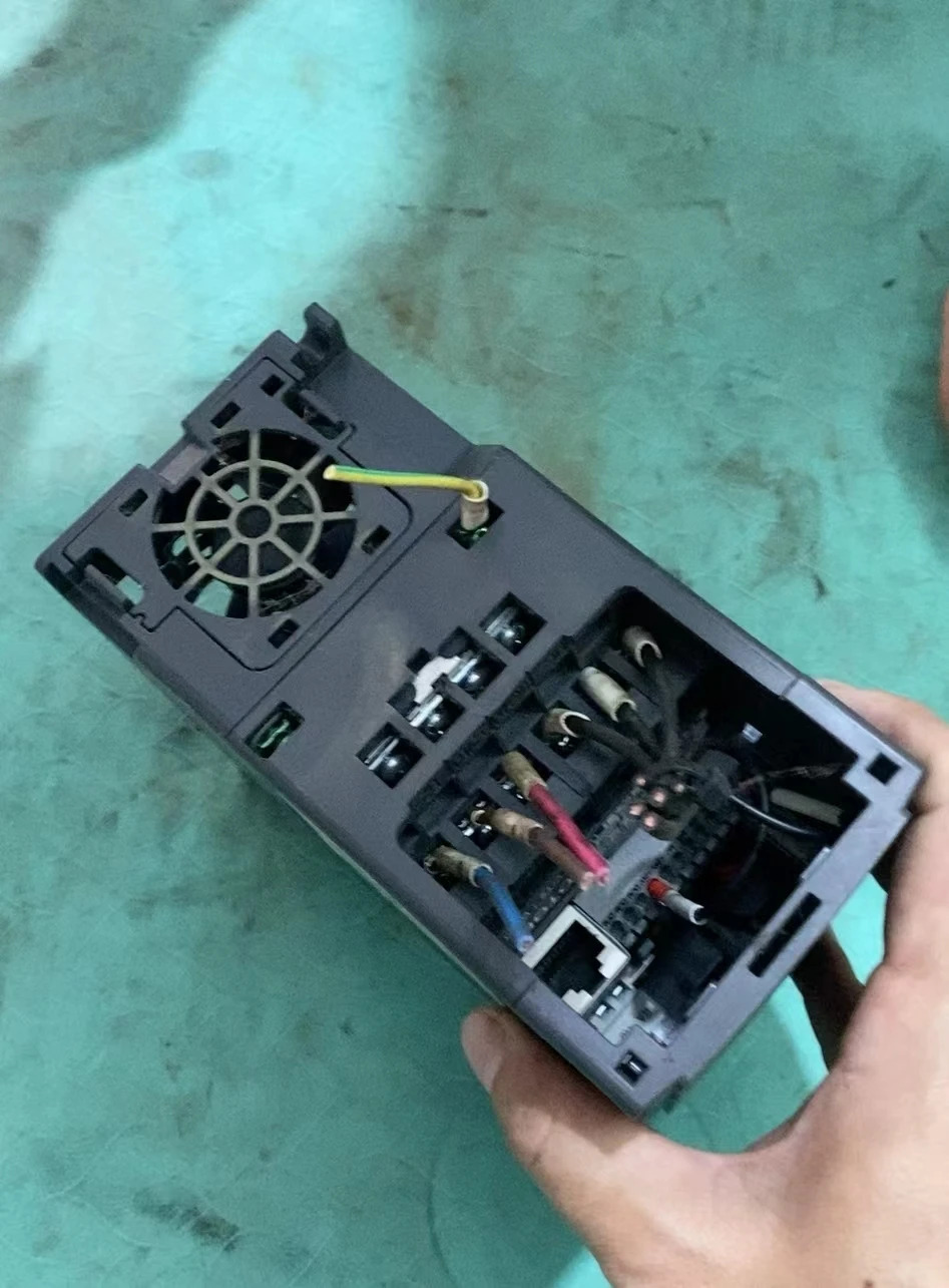 VFD4A2MS43ANSAA 사인버터 1.5kW 380V 리퍼 기능 OK
