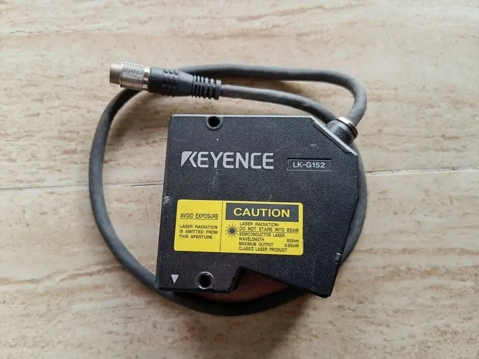 LK-G152 KEYENCE 레이저 변위센서