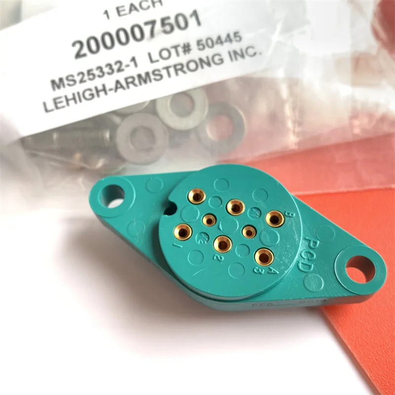 MS25332-1 에이펙스 커넥터 소켓 PCD 금도금 풋 시트 8 피트 RSN116825