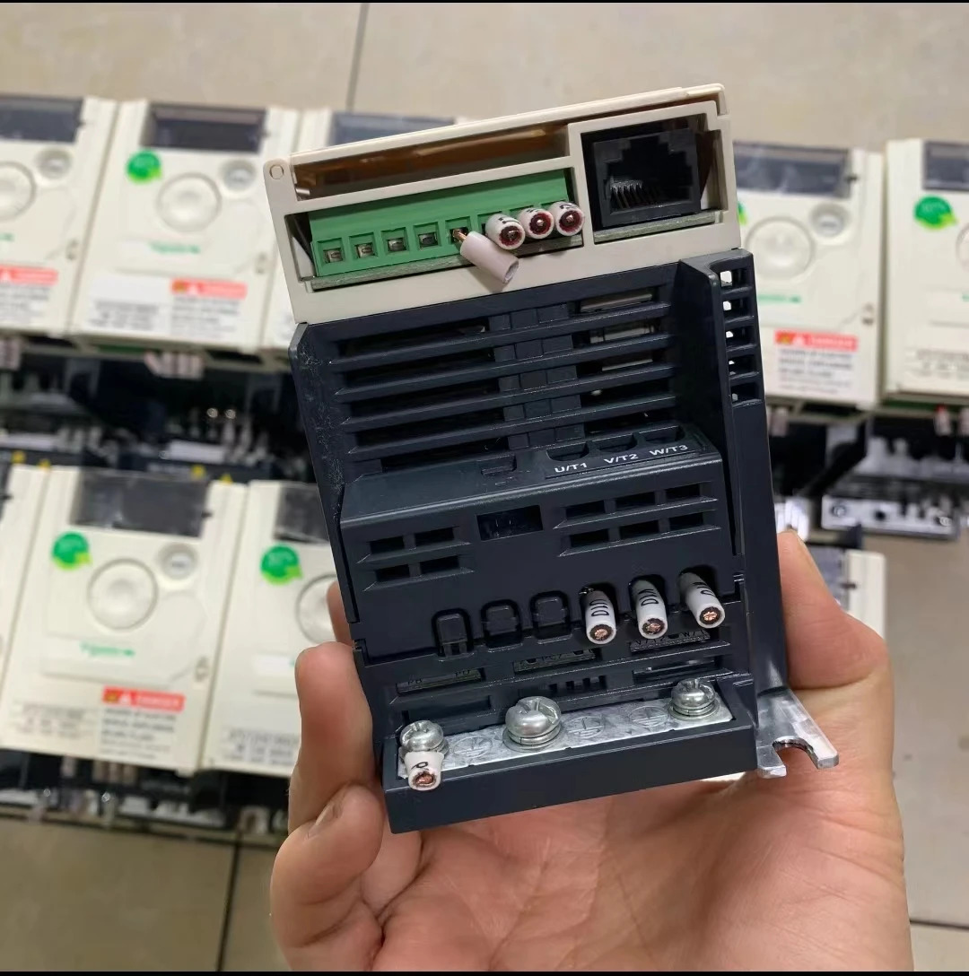 ATV12H018M2X 리퍼 인버터 0.18kW-1/4hp호환-200-240V 기능 OK