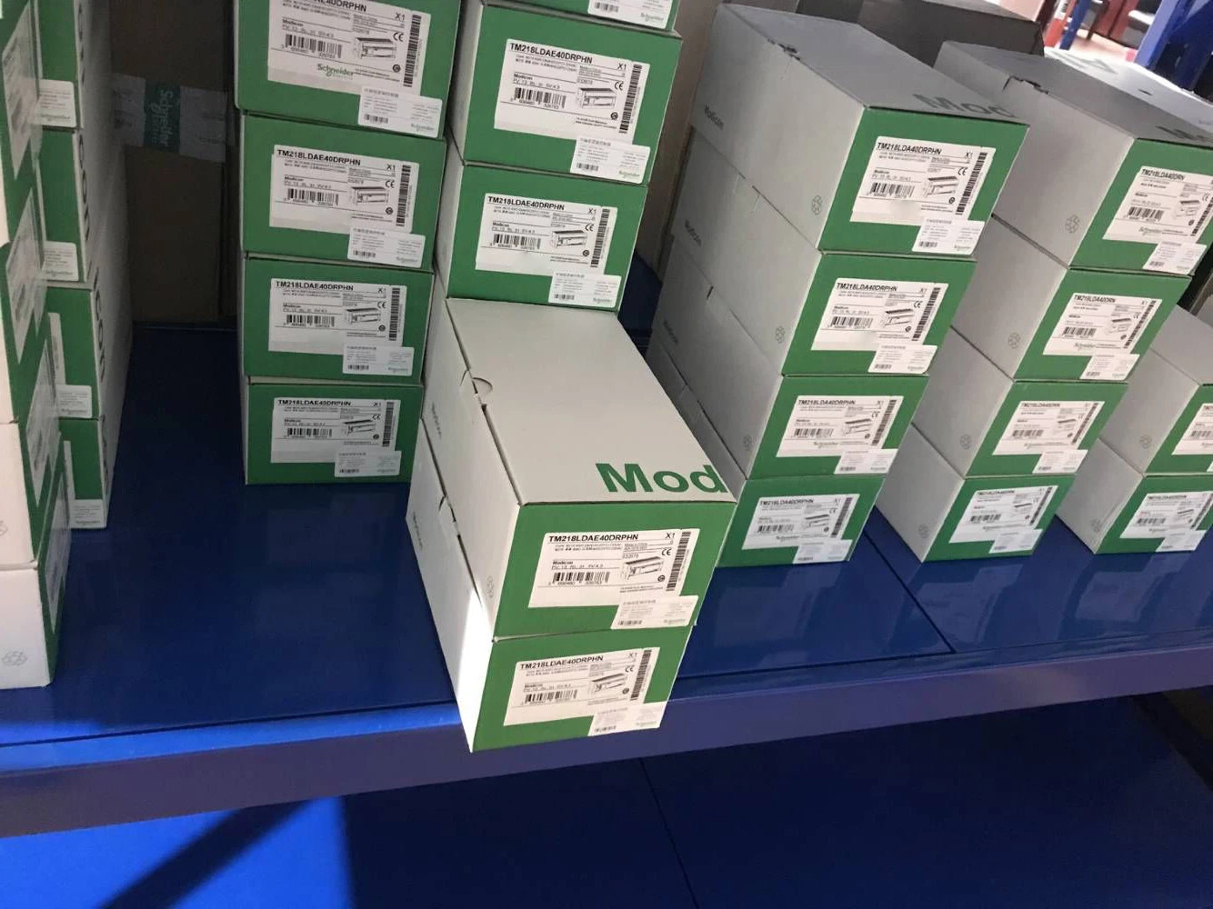 골드 TM241CE40R PLC 컨트롤러 모듈 오리지널 포장