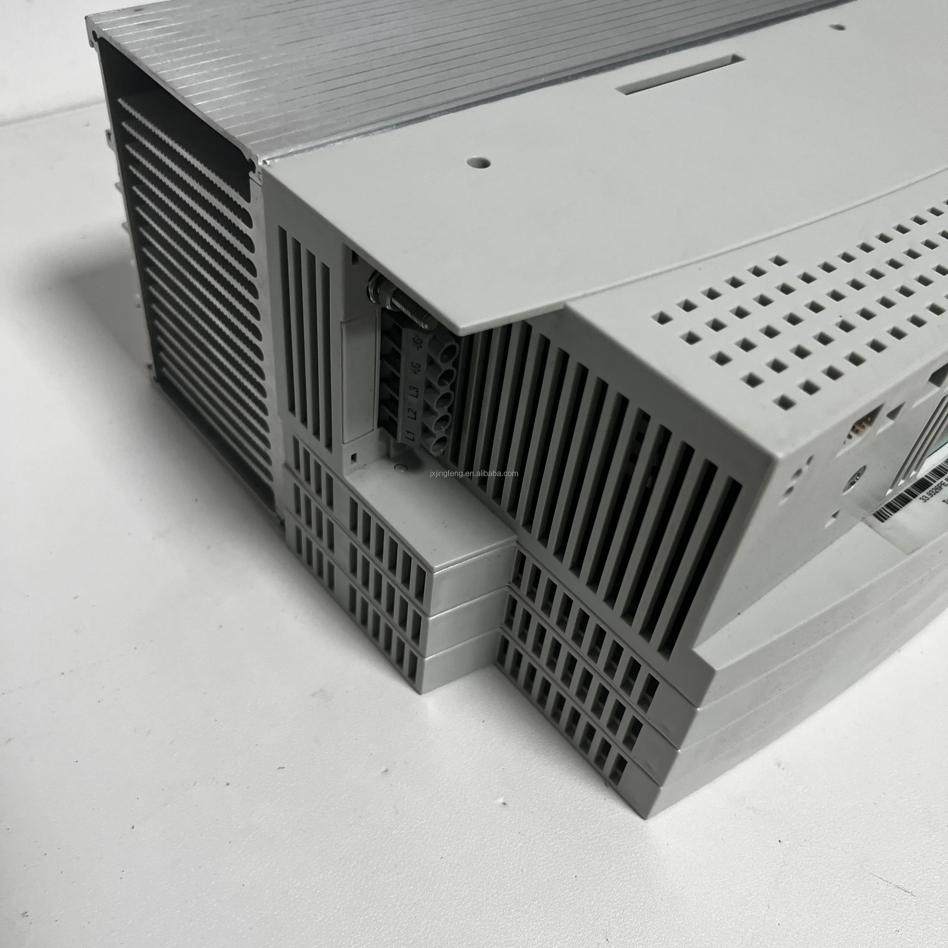 LENZE 9300 시리즈 VFD EVS9326-CKV003 원본 신규