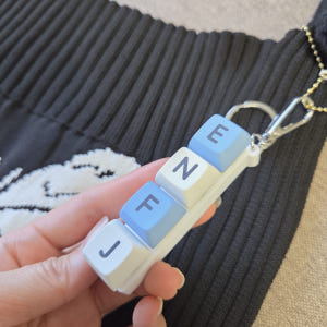 국내최초 MBTI 키캡 키링 굿즈 키보드 이니셜 주문제작 커플 선물 키홀... 솔직 후기 | 실사용자 리뷰 분석 - 상품 이미지 3