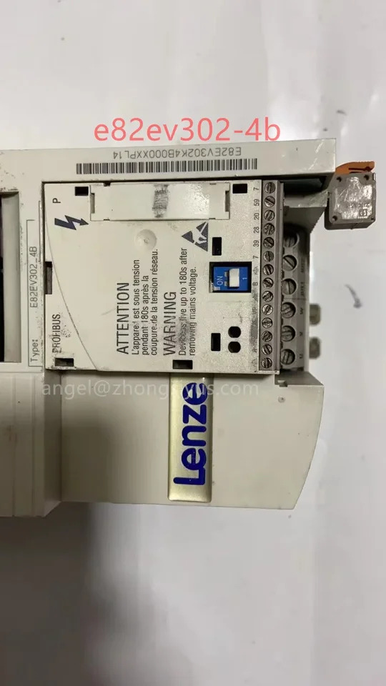 E82EV302-4B e82ev302-4b 인버터 포장 상태