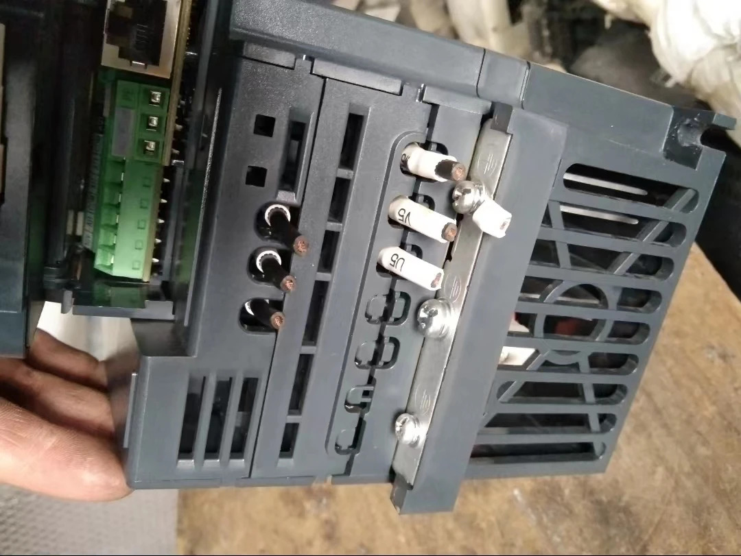 ATV320D15N4C 사인버터 1.5kW-2hp호환 리퍼 기능 OK