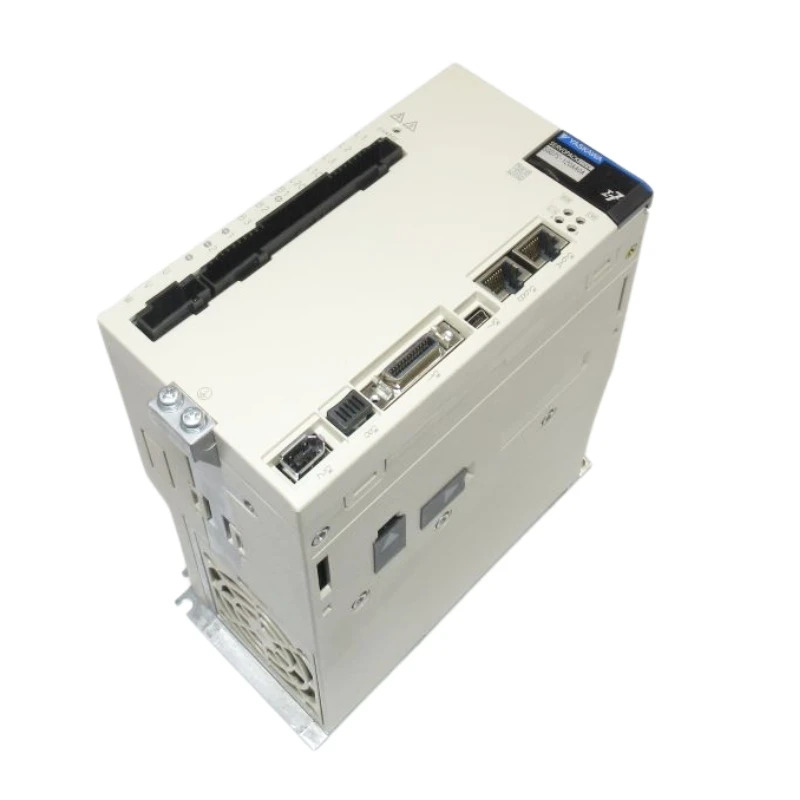 새 Yaskawa SGD7S-120AA0A 서보 드라이브