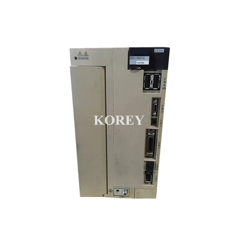 서보 드라이버 SGDV-180A11A002000 SGDV-550A01A 포장