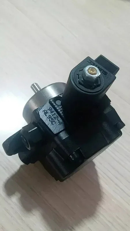 AL95C 9412-4 오일 펌프 기어 RL70 기계 구성